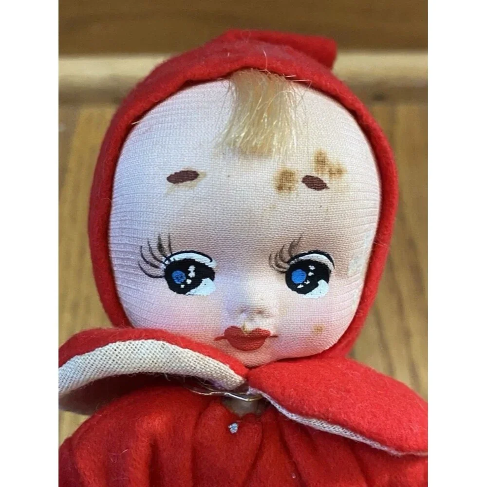 Vintage Christmas Stockinette Pixie Shelf Sitter Figure Red Felt Snowsuit Japan